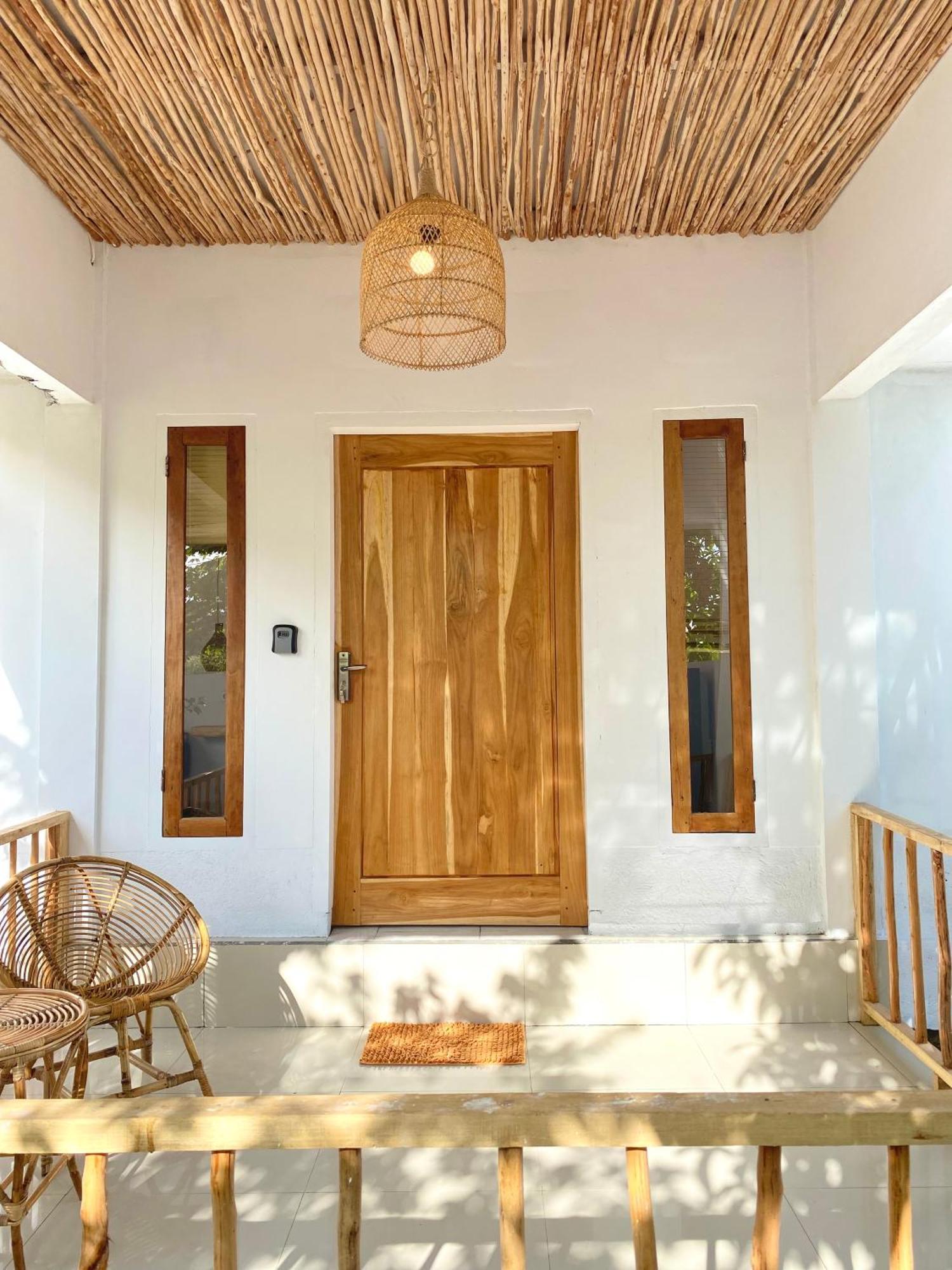 Ripbowl Guest House Selong Belanak Exterior photo