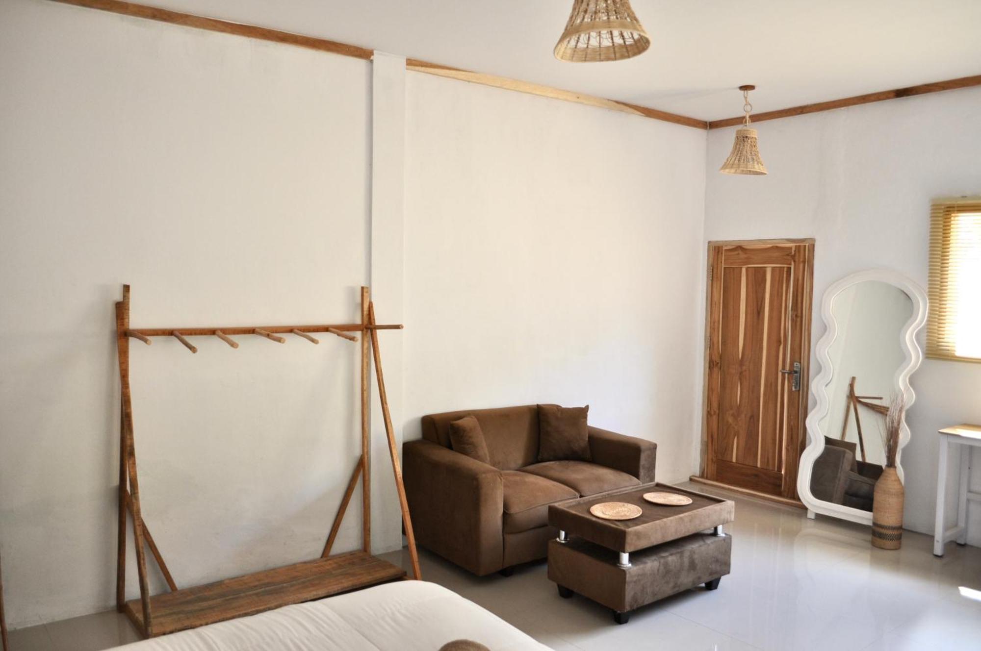 Ripbowl Guest House Selong Belanak Exterior photo