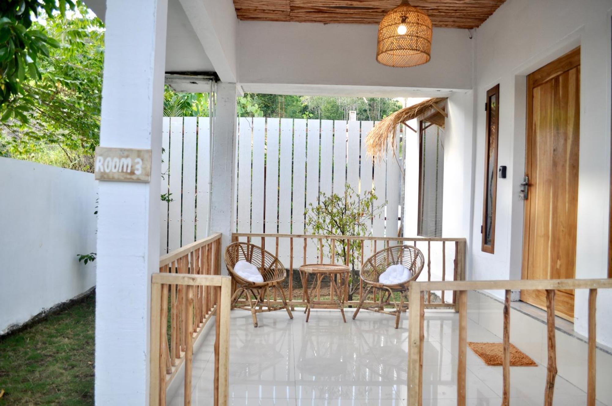 Ripbowl Guest House Selong Belanak Exterior photo