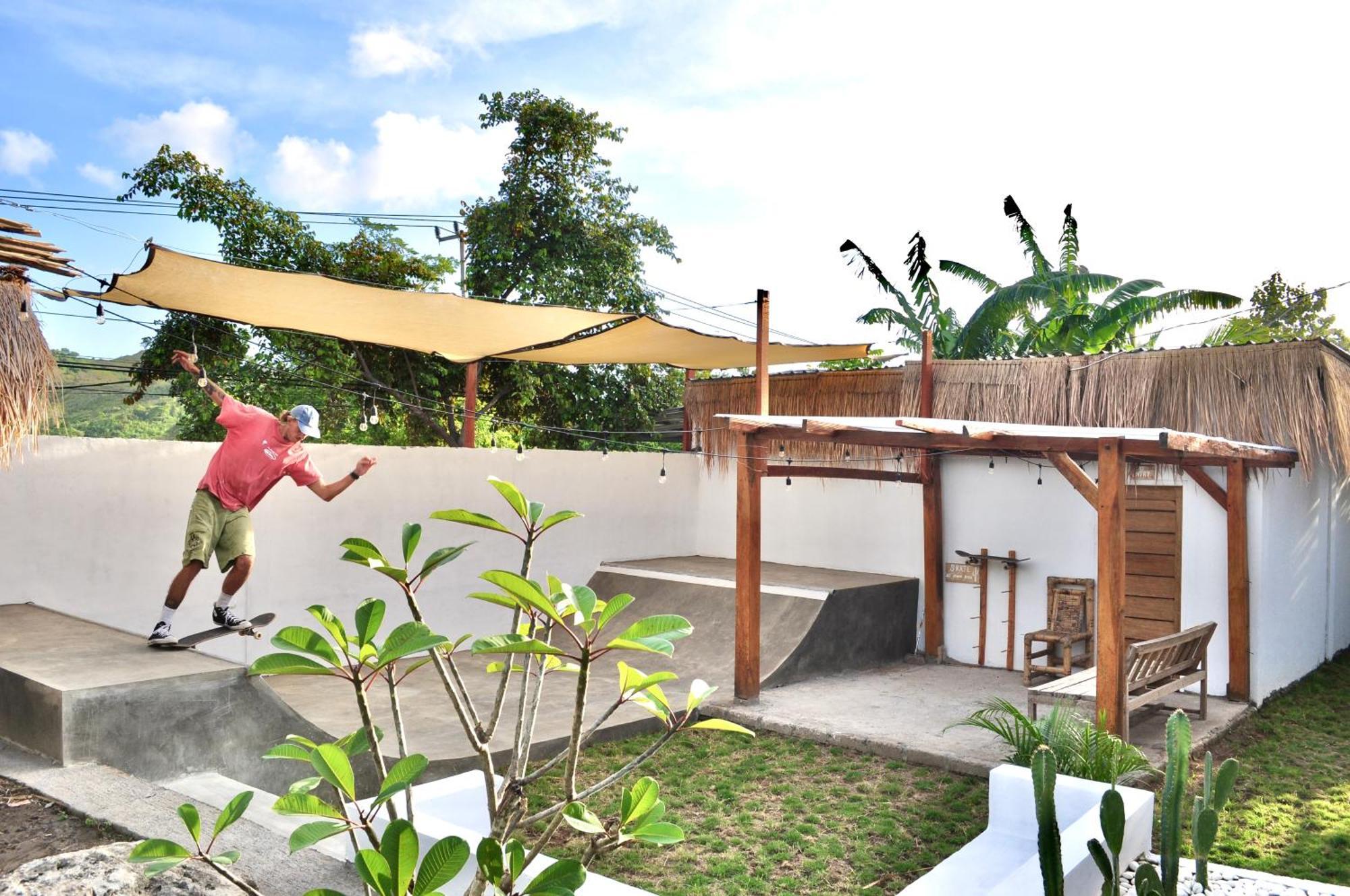 Ripbowl Guest House Selong Belanak Exterior photo
